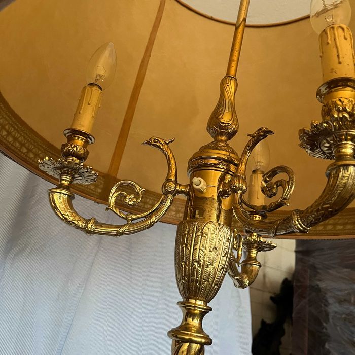 Candeeiro de pé antigo/vintage