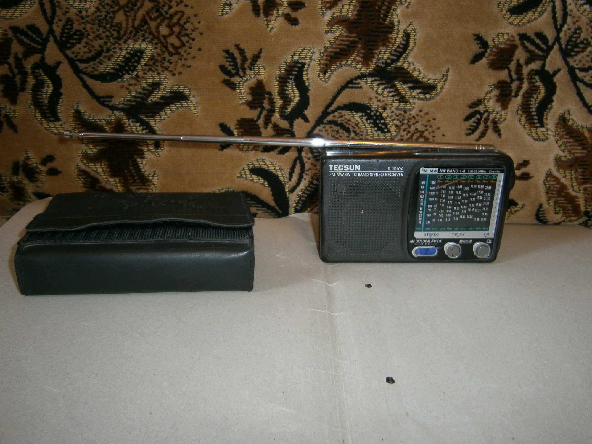 Радиоприёмник TECSUN-R-1010A на запчасти