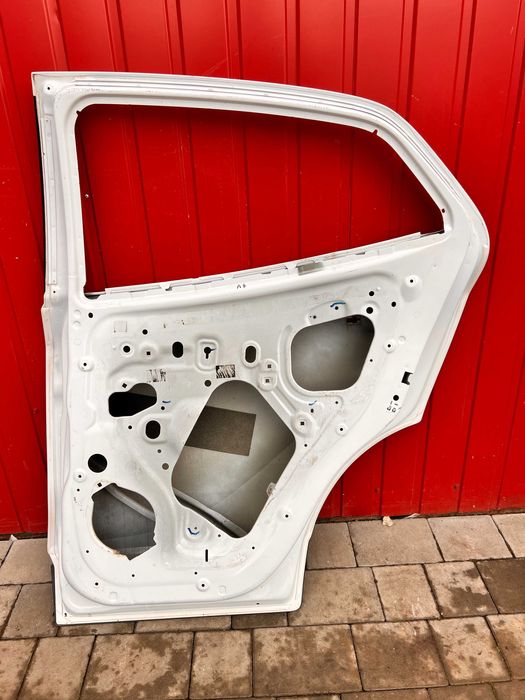 Дверка двері задні праві для Opel Mokka Buick Encore Мокка 2012-2020