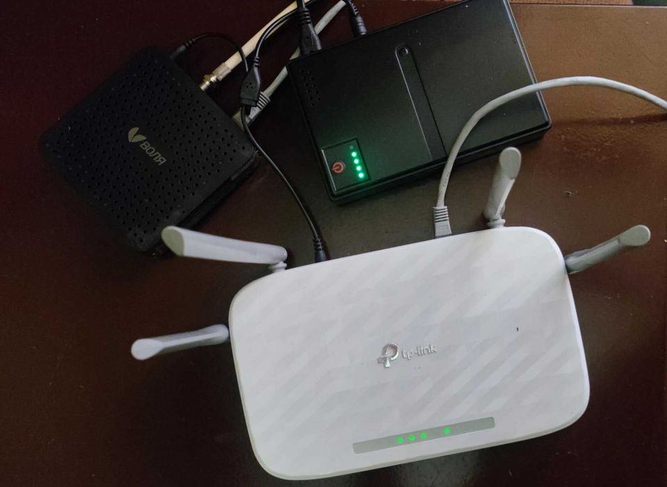 Бесперебойник (UPS) для WI-Fi роутера 10400maH 18W до 10 часов