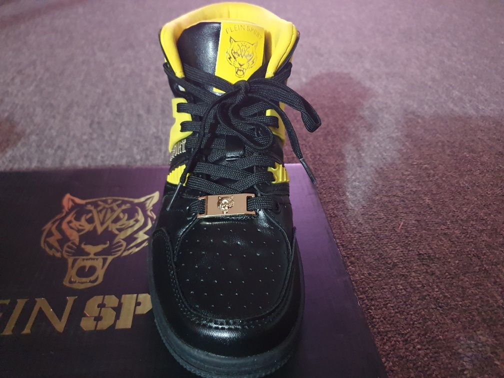 Buty Plein Sport 100% nowe.