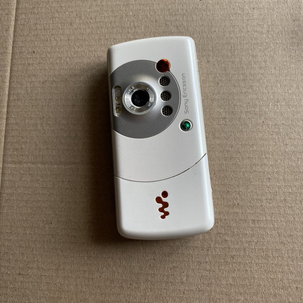 Телефон Sony Ericsson W810i Oxygen O2