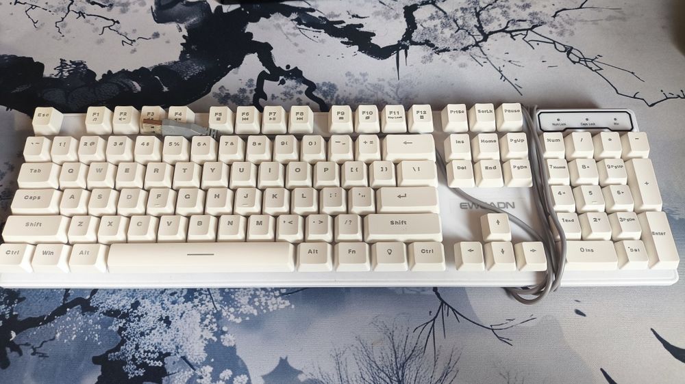 Продам игровую клавиатуру