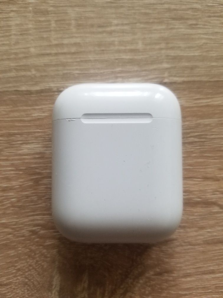 Продам Apple airpods оригинал