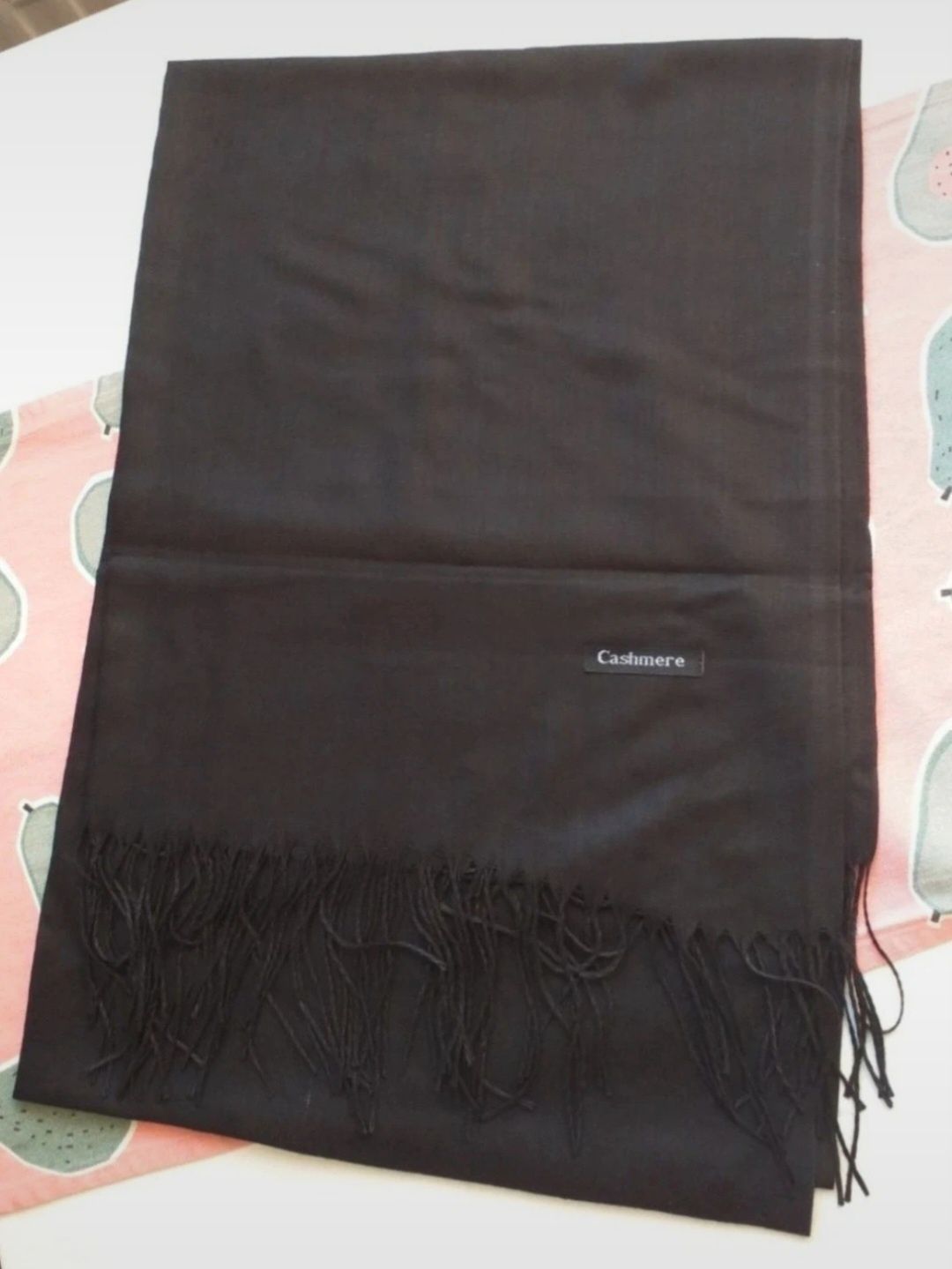 Czarny kaszmirowy szal, szalik oversize