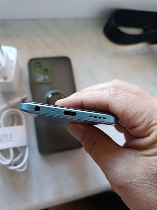 Realme 9 pro 5g 8+4.128 снепдрегон 695 NFC