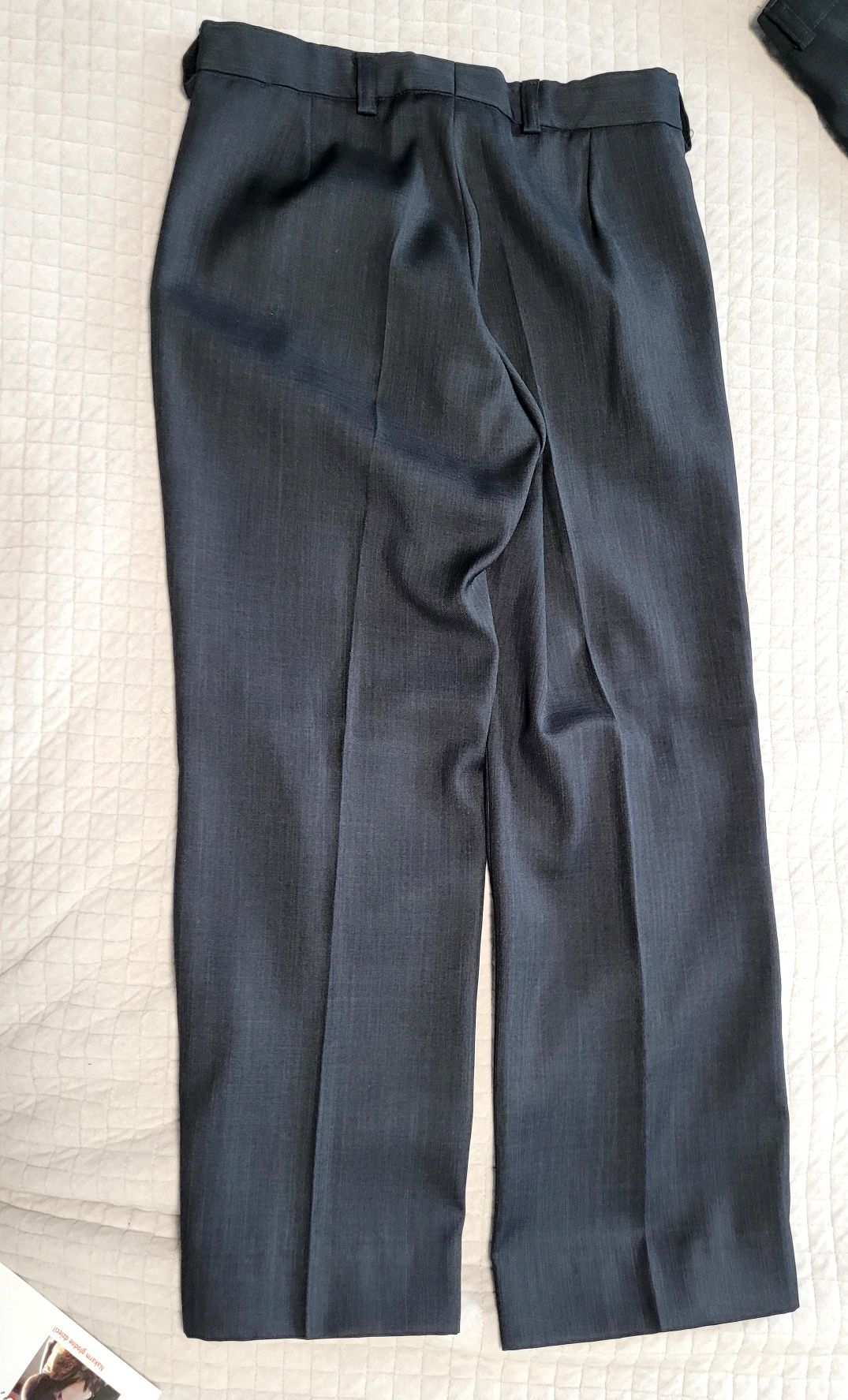 Eleganckie spodnie dla chłopca 146