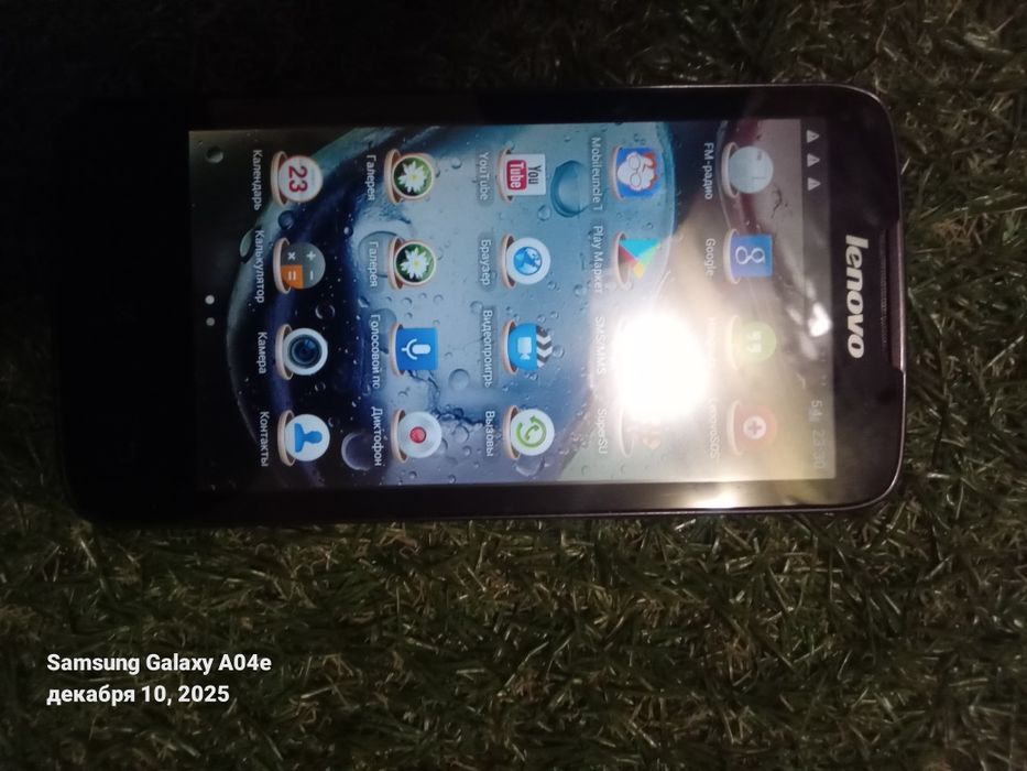 Продам кнопочный телефоны, и один смарфон