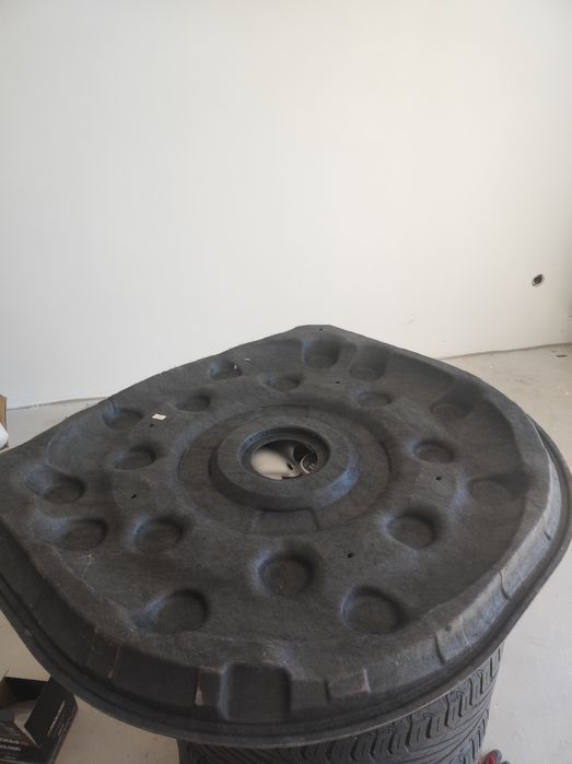 Podłoga bagażnika, pokrywa koła zapasowego Camaro 5