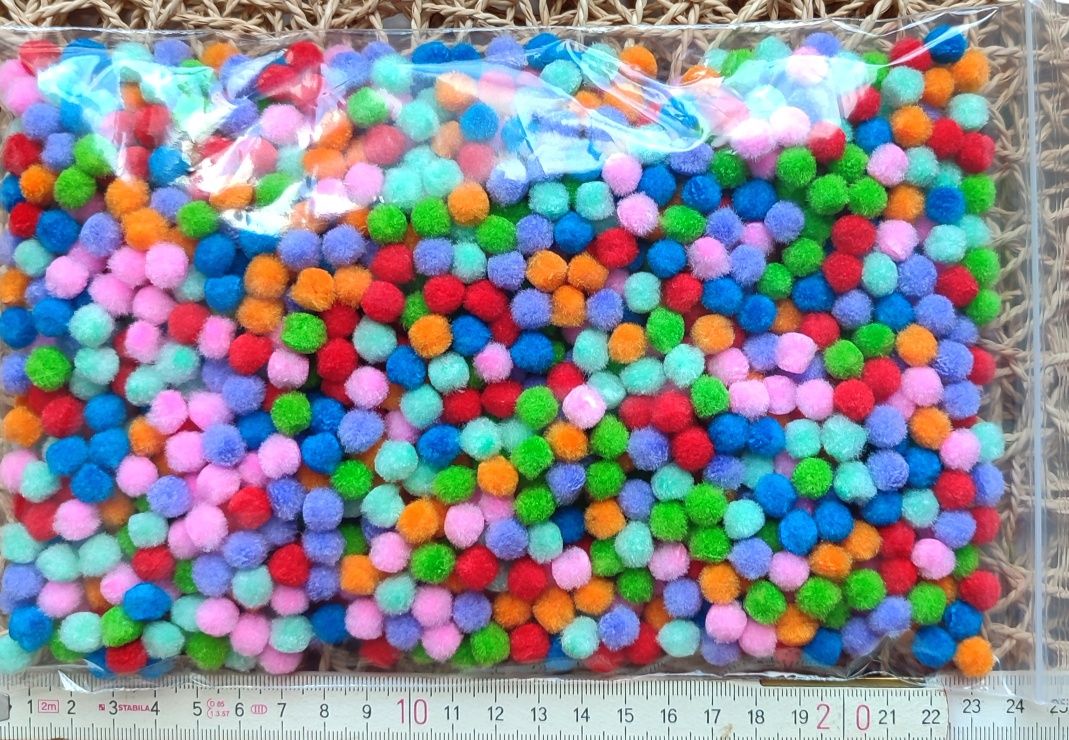 250шт набор Помпоны разные цвета и размеры,  помпончики с люрексом