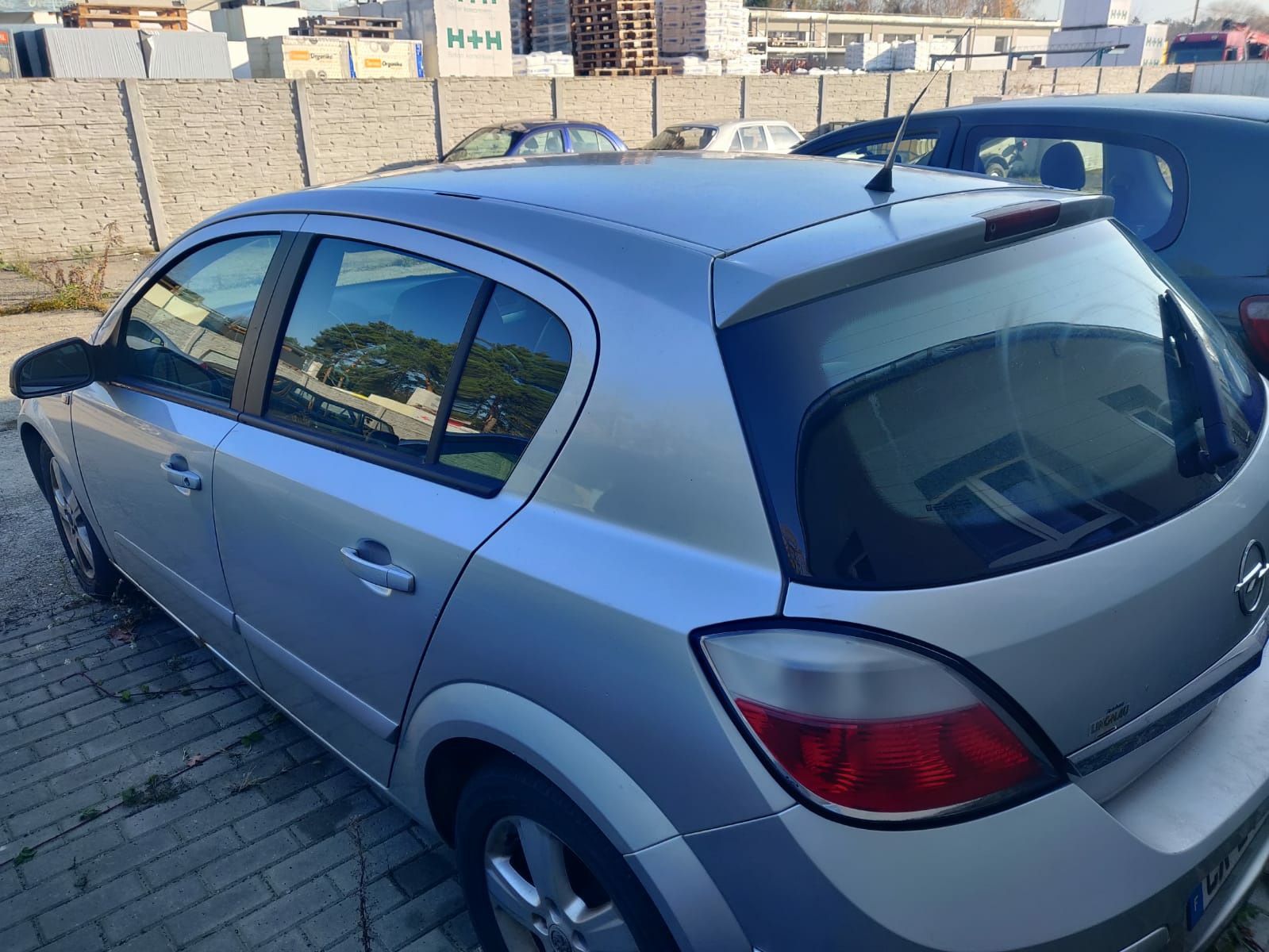 Opel astra h 1.9cdti 120koni z 157 na części