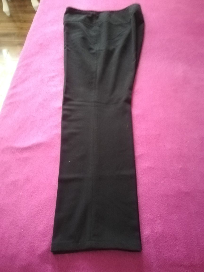 .Czarne spodnie damskie pas 94