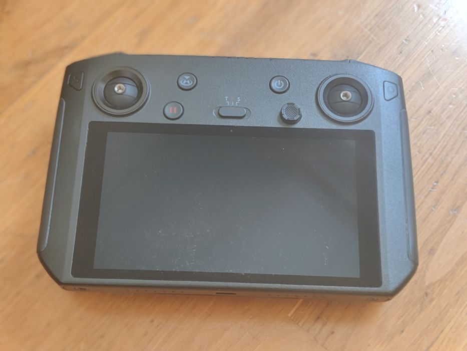 DJI Smart Controller - com saída HDMI