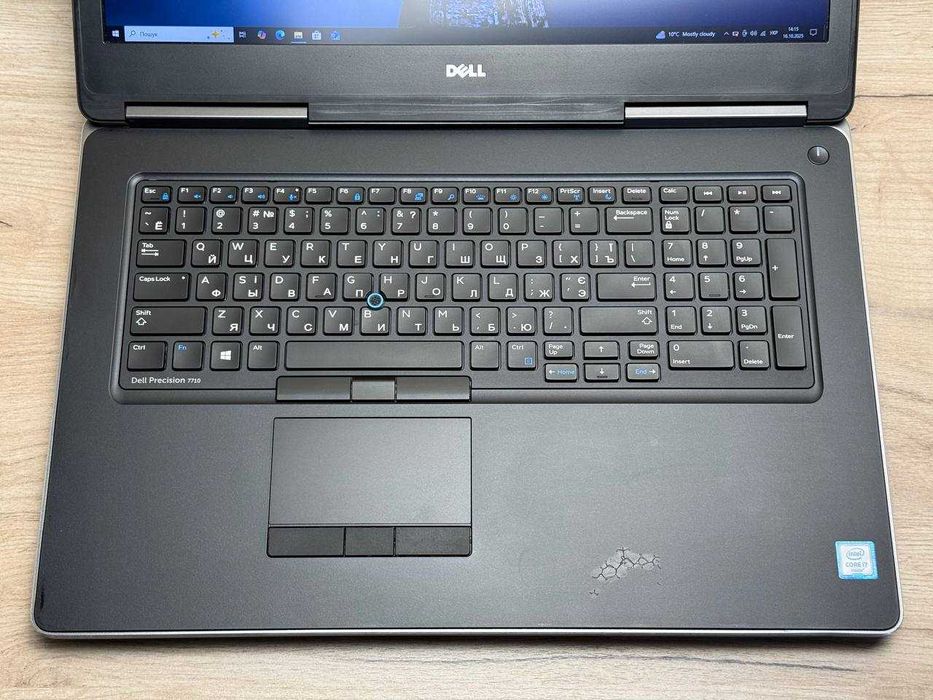 Игровой Dell Precision 7710 17,3 FHD ips i7/32 GB/ssd500/NVIDIA 4GB