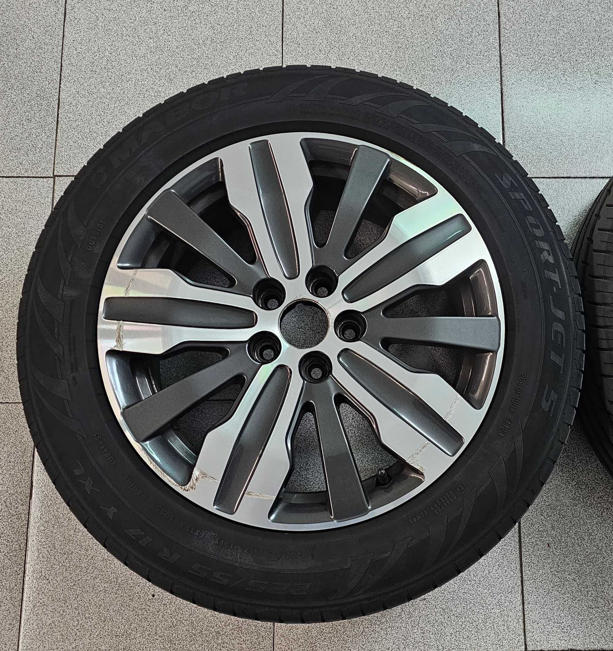 Jantes 17" ORIGINAIS PEUGEOT 508 com pneus novos.