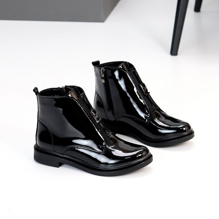 Жіночі черевики ботинки лакові зима