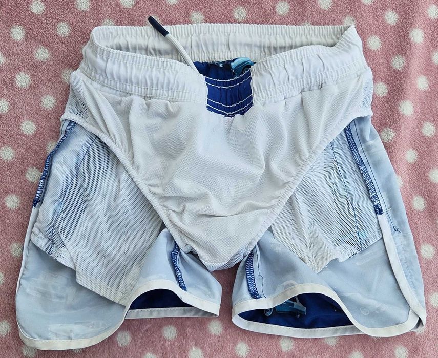 Niebieskie spodenki szorty kąpielowe kąpielówki 116 F&F auta samochody