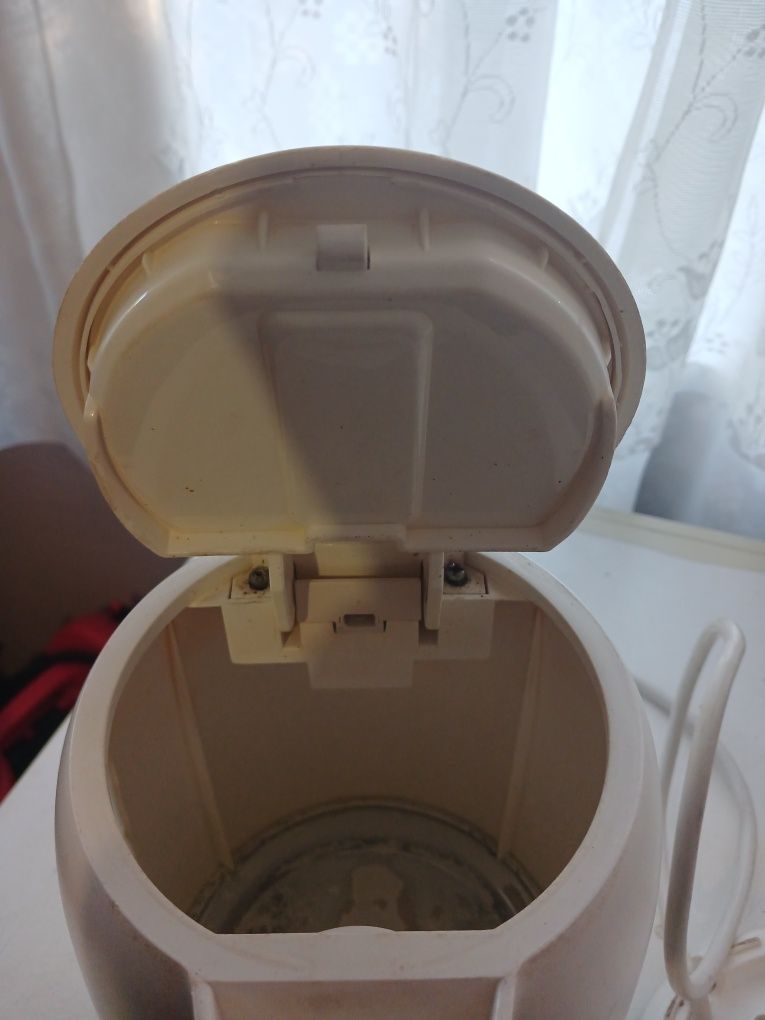 Электрочайник  б/у Tefal  KO330