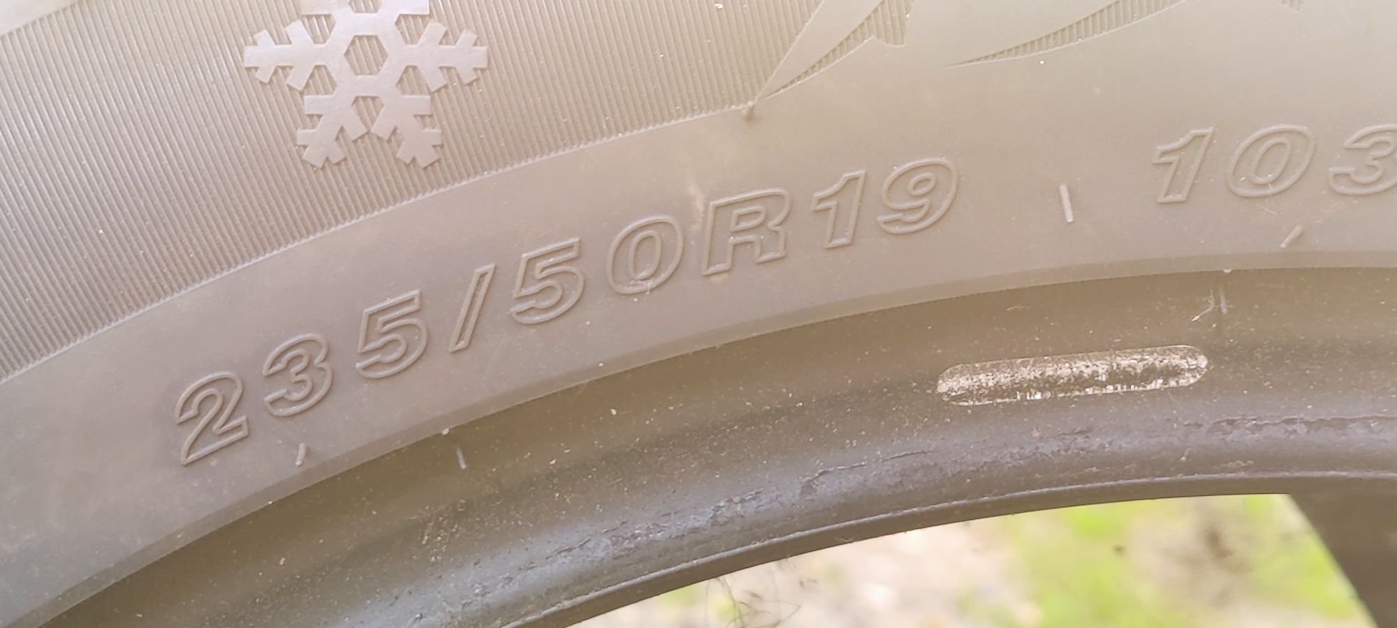 Opony zimowe SUV Goodride 235/50R19