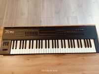 Organy Roland JV-80