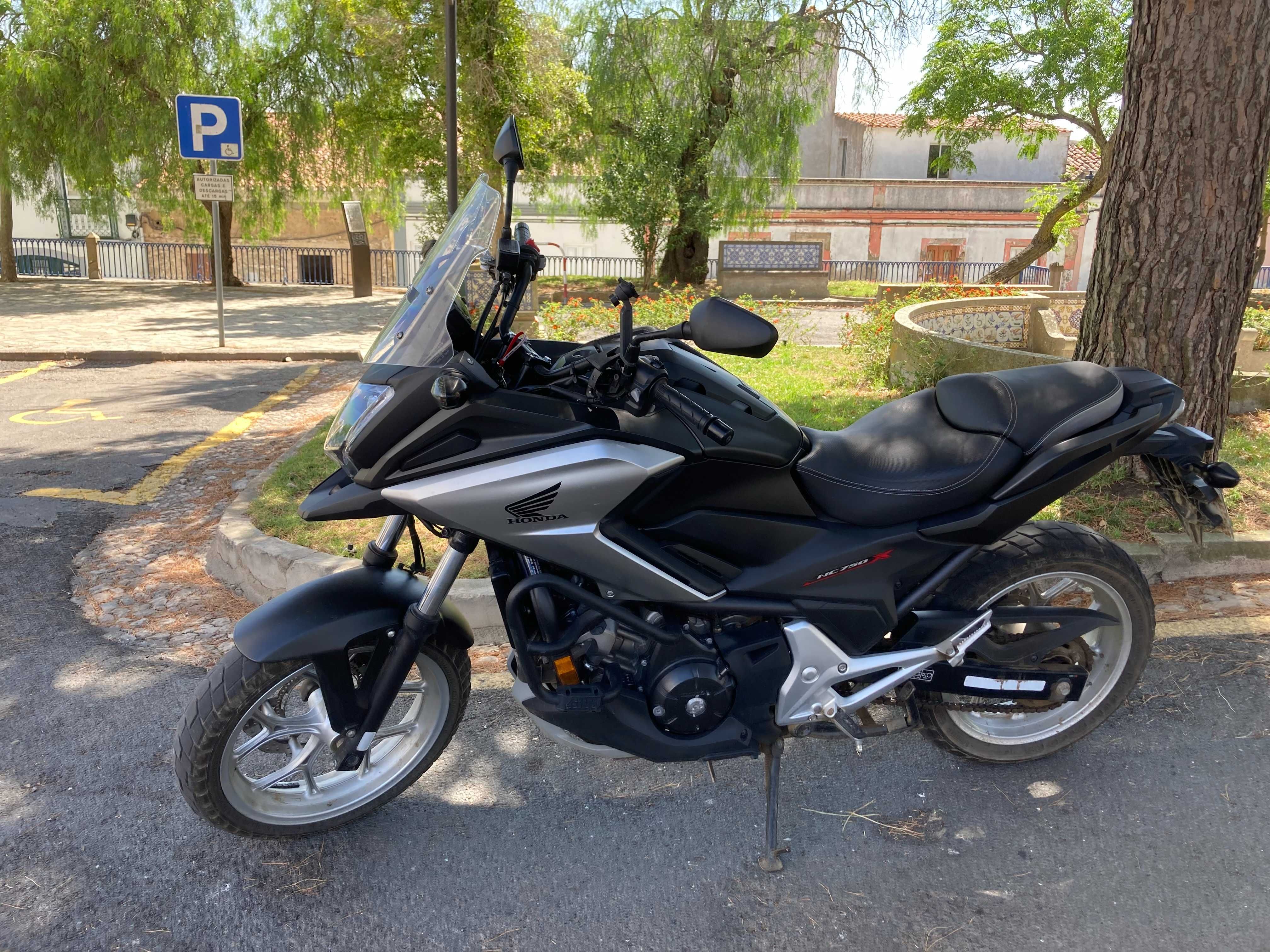 HONDA NC750X DCT - 2017 - (28.200 kms)