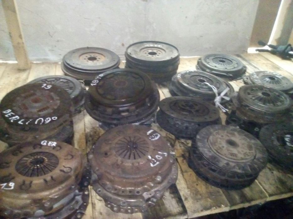 Шчеплення фіат добло скудо пежо партнер рено кенго