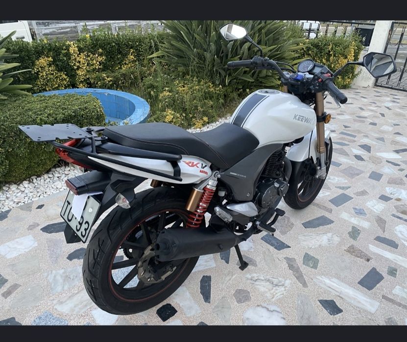 Mota keeway rkv.