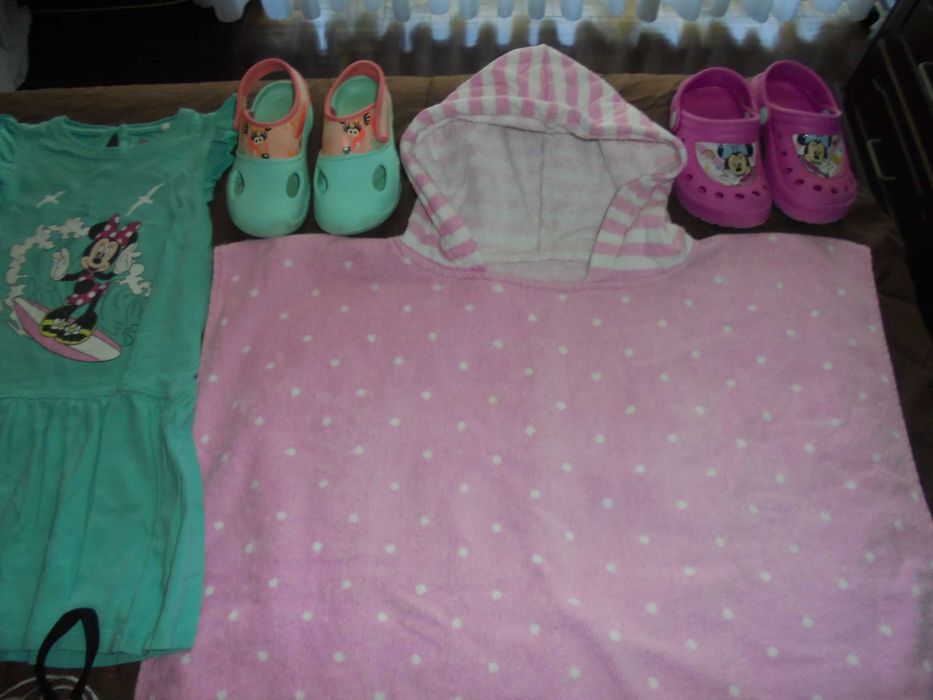 lote de roupa de menina o calçado