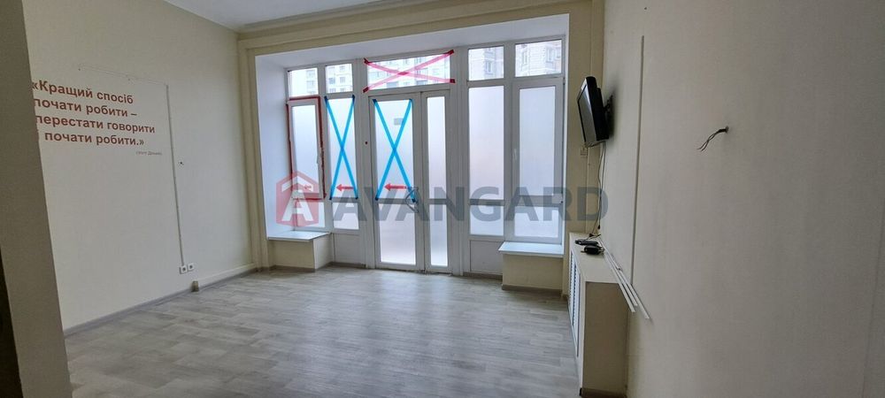 Продаж приміщення 217м2., вул. Амосова 4.