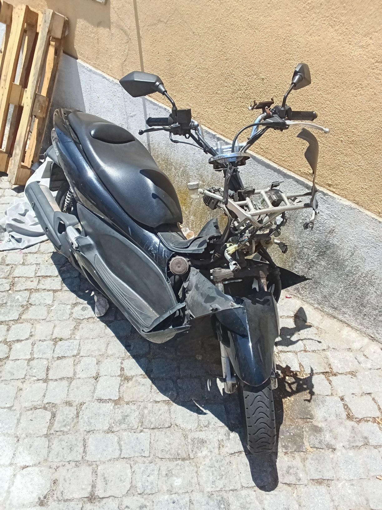 Pcx 2011  acidentada