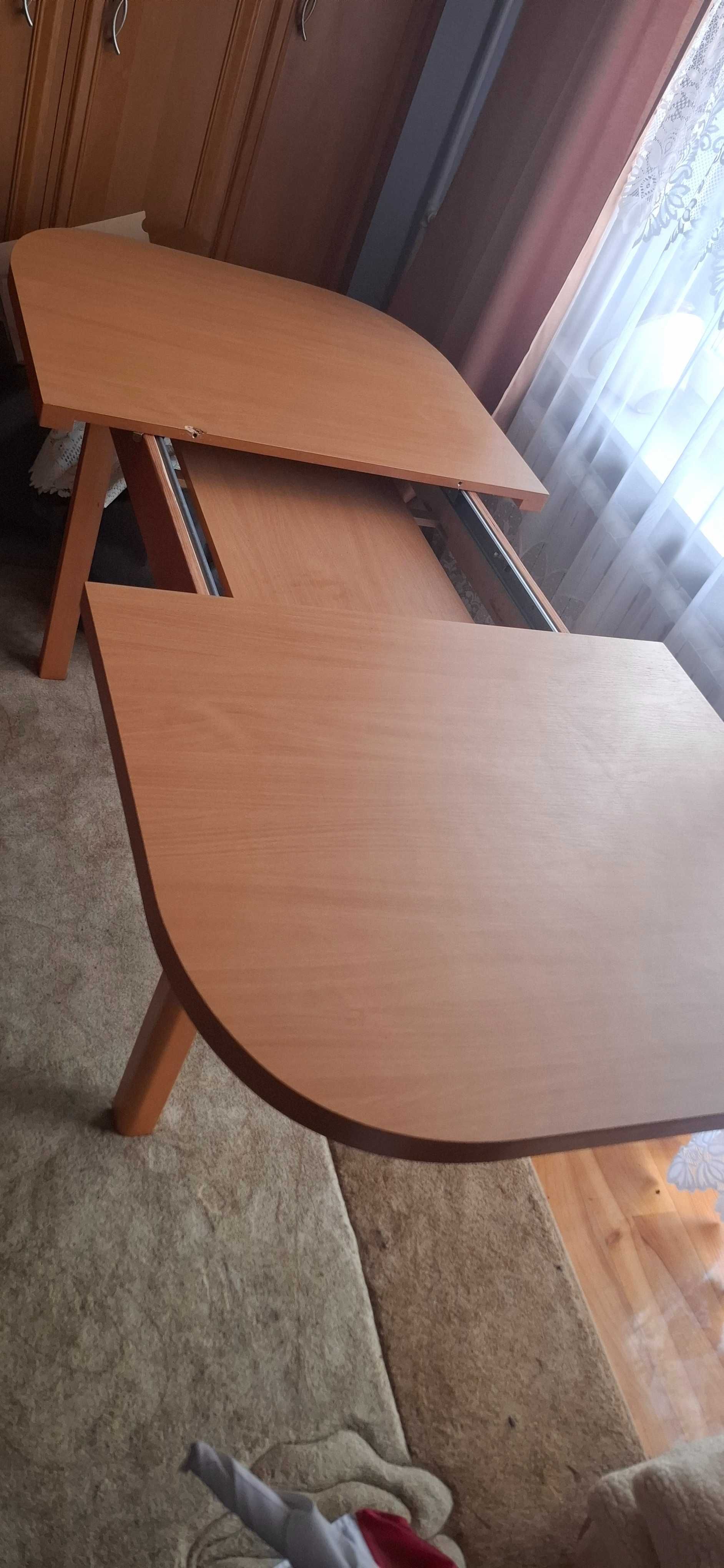 Sprzedam stół rozkładany w bardzo dobrym stanie