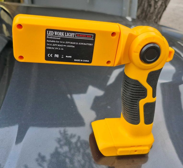 светильник для DEWALT