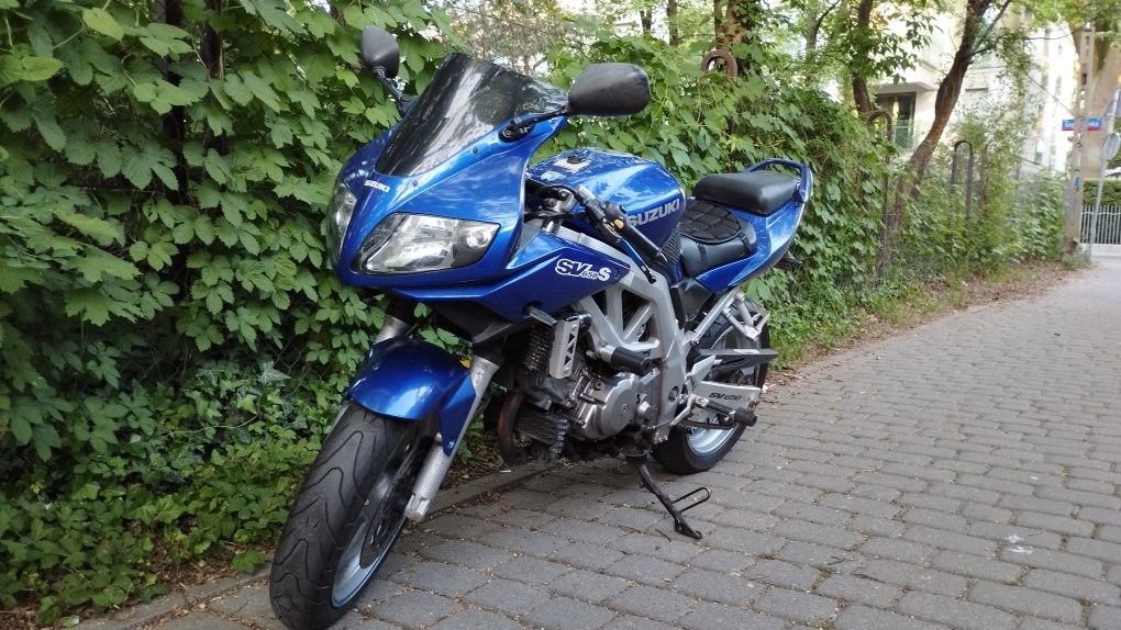 Suzuki SV 650s :)