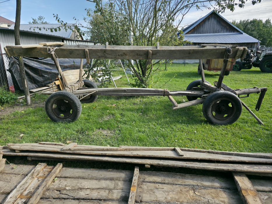 Wóz drewniany konny