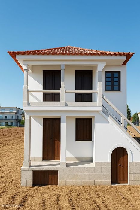 Oportunidade Única em Lousada – Moradia T5 em Pedra para Restauro!