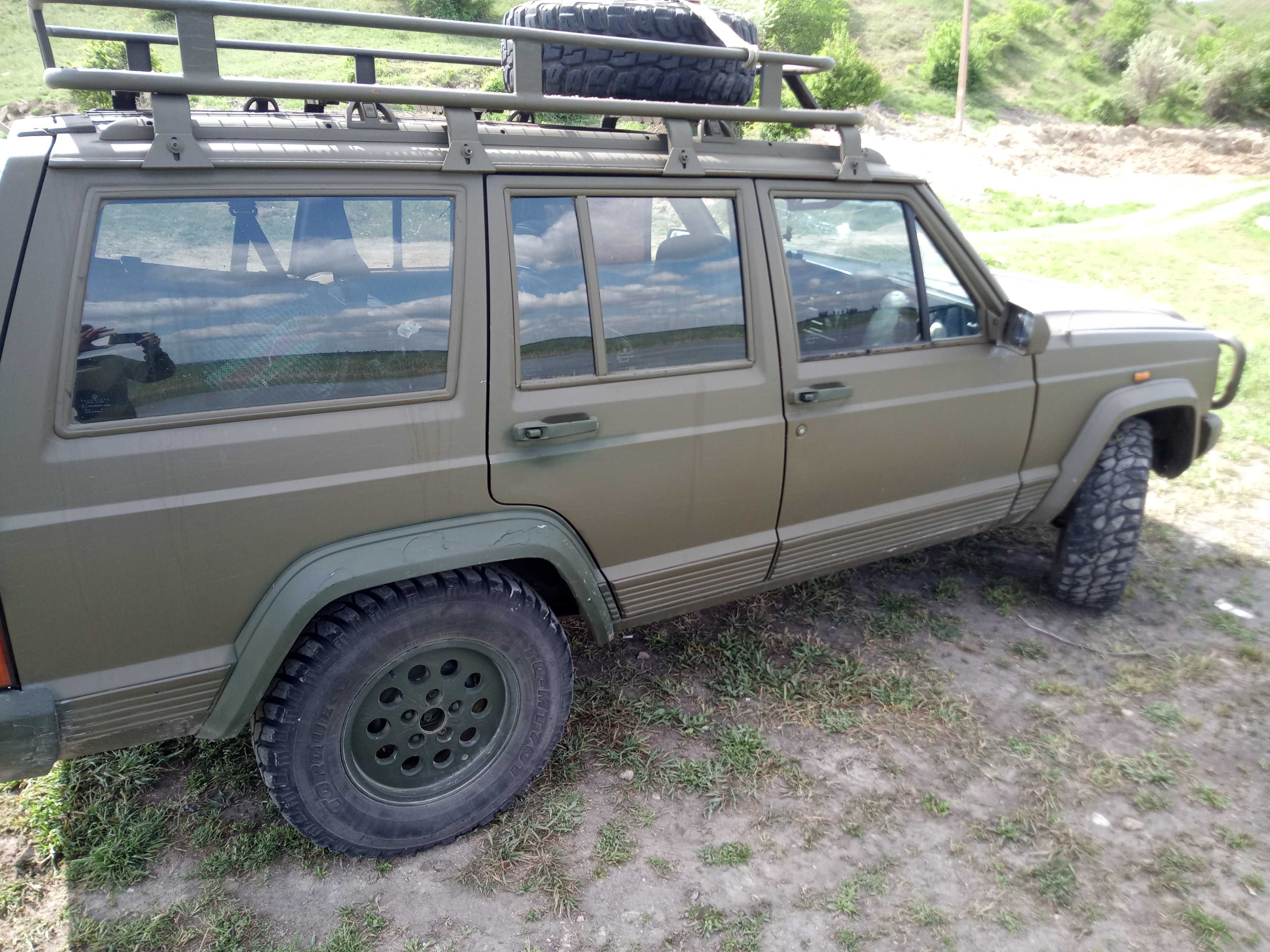Джип Черокі 1992р. 2.0турбо дизель. Jeep Cherokee xj.