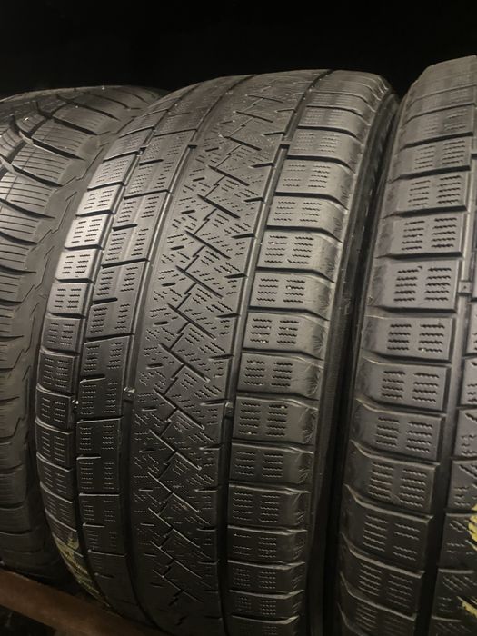 666 На сезон зимние шины R18 235/45 Triangle