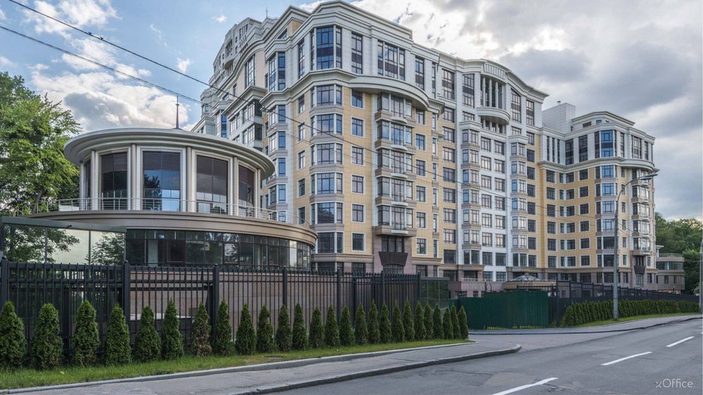 Продаж офісного приміщення 1300 м² БЦ Sammit Михайла | Грушевського 9Б