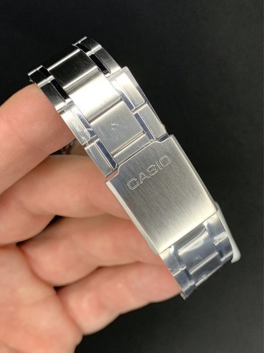 Годинник чоловічий Casio MTP-V002D-1B3 Оригінал Гарантія Часы Касио