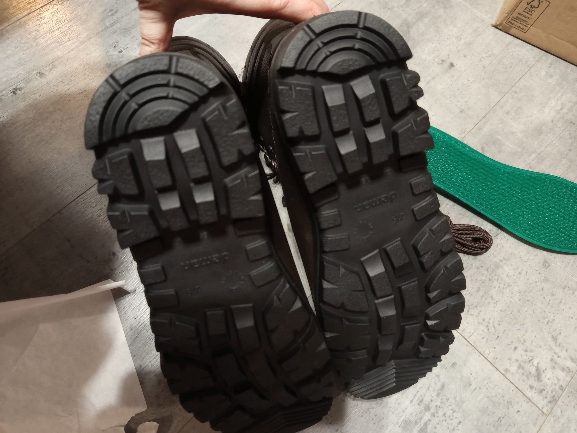 Buty wzór MON rozmiar 27.5 / 42.5 wzór 933A/MON wkładka 28 cm