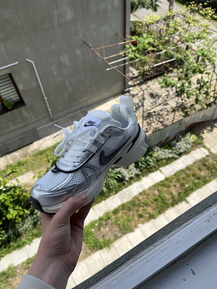 Nike V2K run(нові)