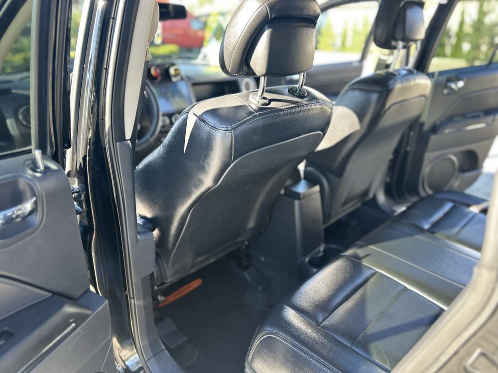 Продам Jeep Compass 2011 року 2.2 CRD MT