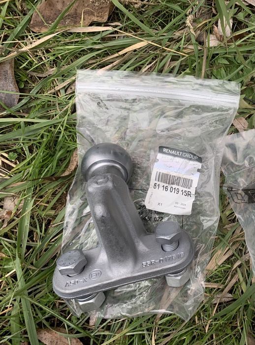 Фаркоп Мерседес рено