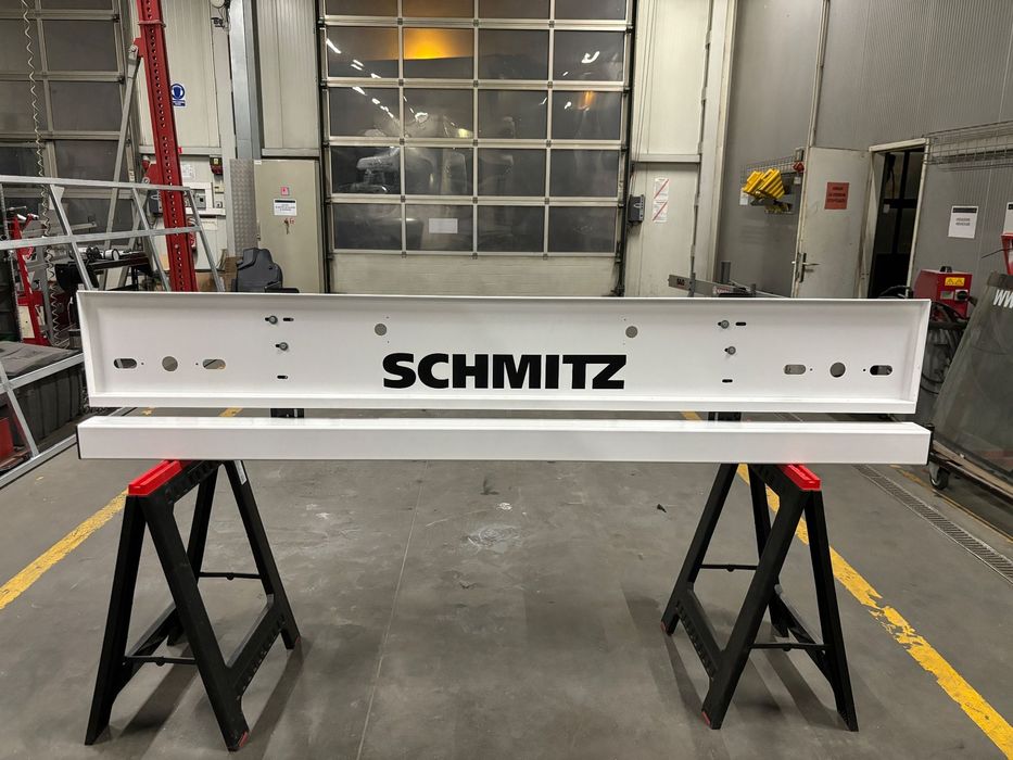 Zderzak belka schmitz blenda wspornik lamp krone