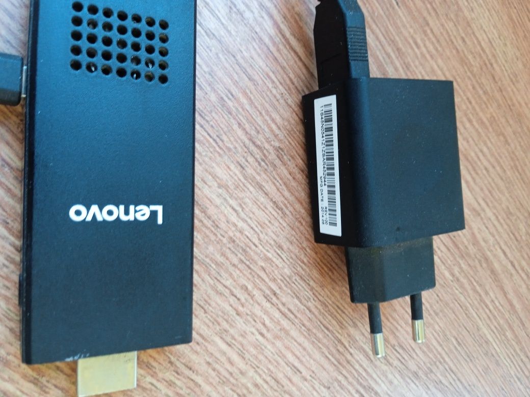 Продаю Lenovo IdeaCentre Stick 300