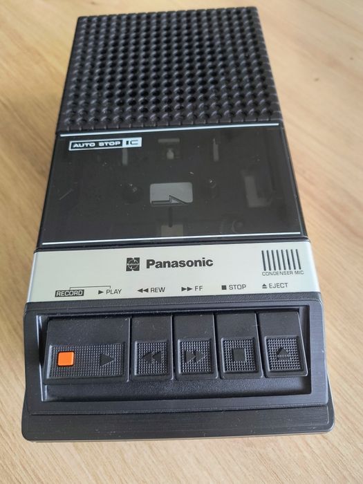 Magnetofon Panasonic RQ-2106 Made in Japan  Stan kolekcjonerski