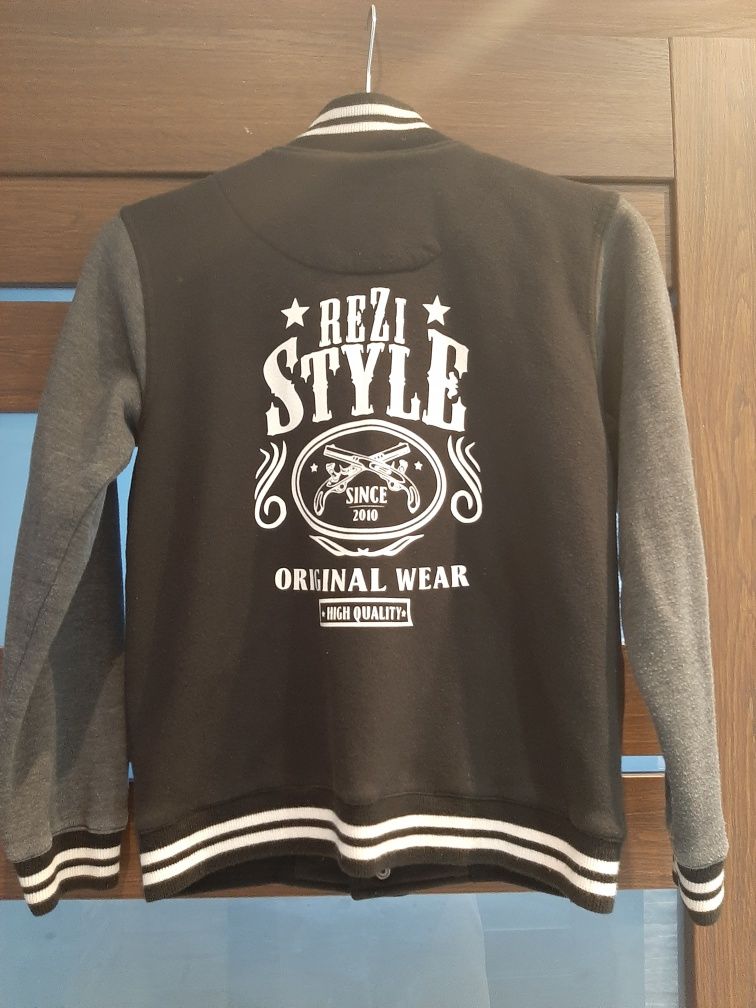 Bluza REZI'ego, JAK NOWA
