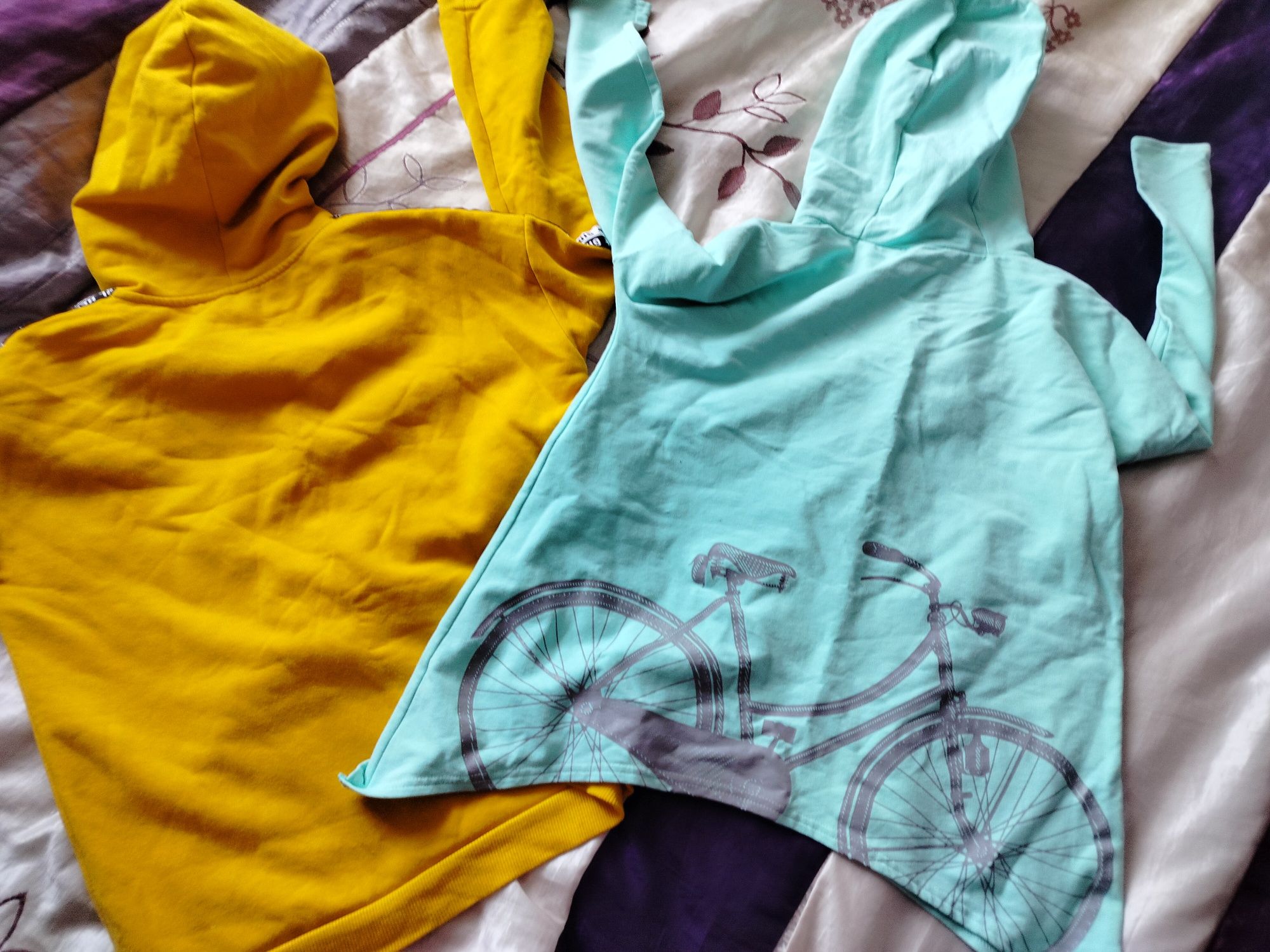 Bluzy dla dziewczynki w rozmiarze 158