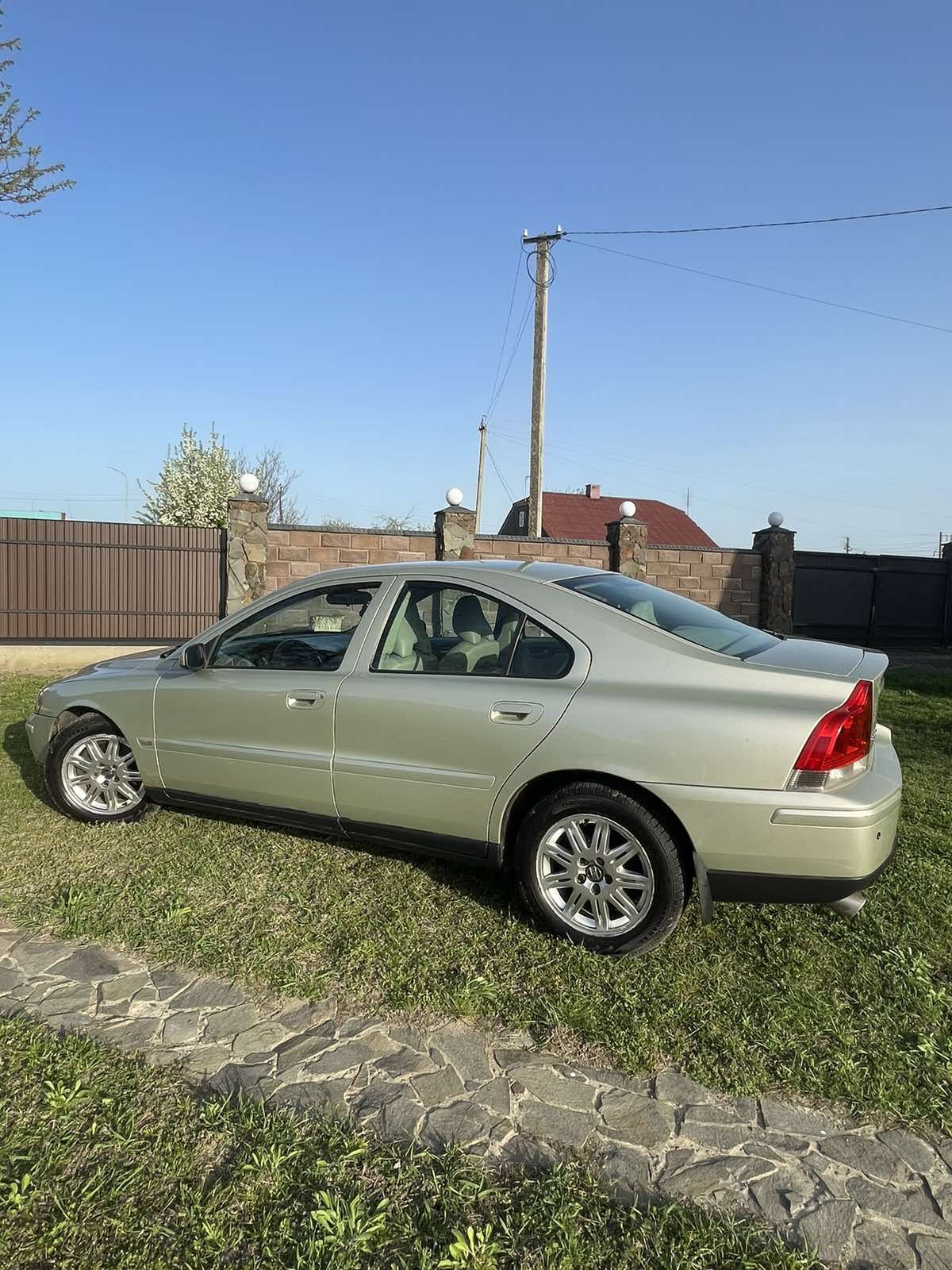 Volvo S 60 2005 2.5 кватро