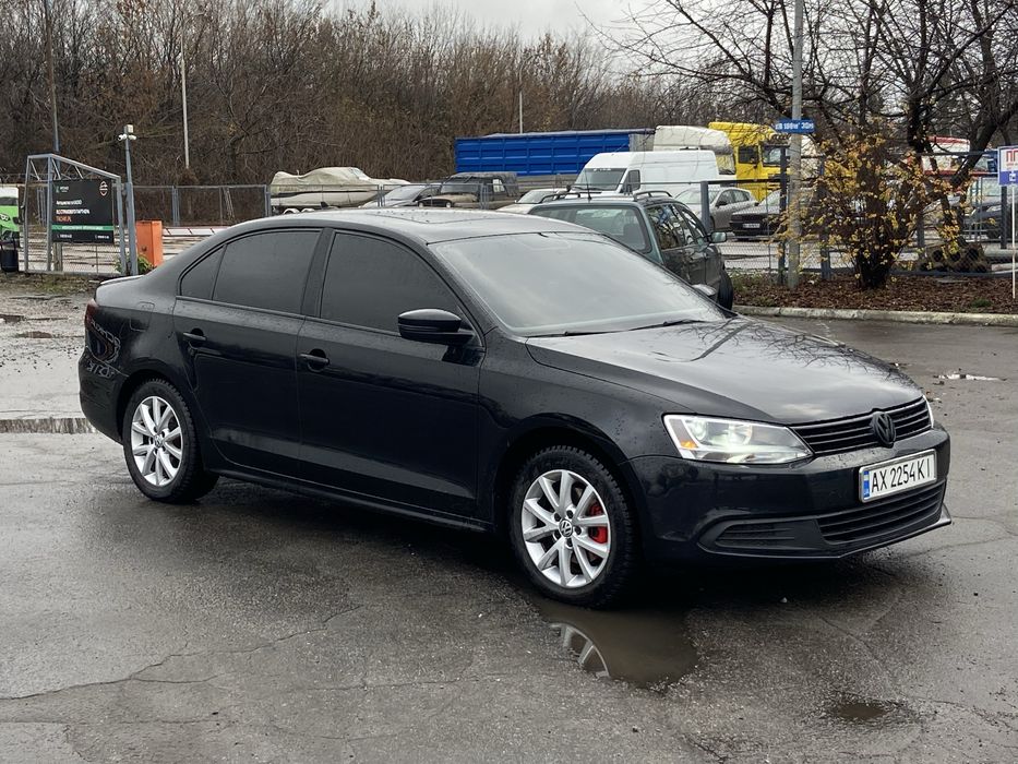 Volkswagen Jetta SE 2013 рік 1.8 Бензин Автомат
